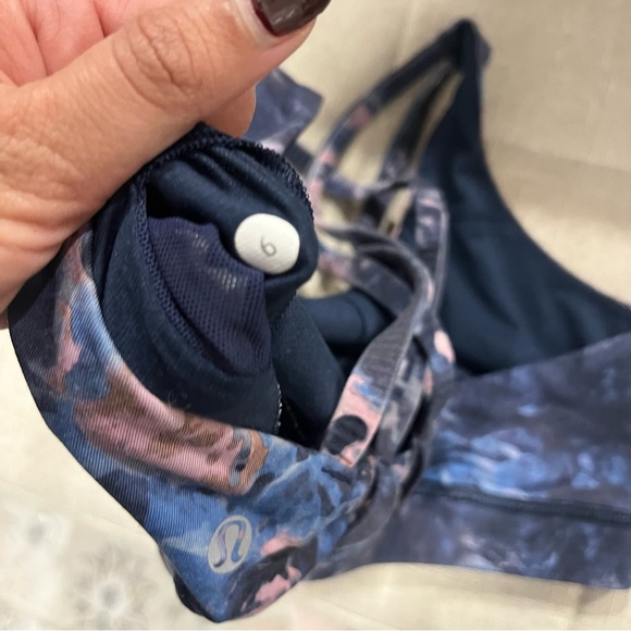Lululemon energy bra 🧘🏽♀️ - Picture 8 of 8
